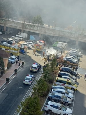 오산 아파트 주차장서 차량 화재…30대 차주 화상