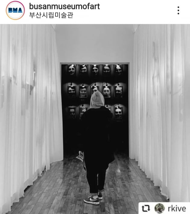 1.4억 손목시계보다 돋보이네…방탄소년단 RM의 미술관 사랑