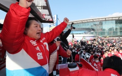 대구 찾은 윤석열 "무너진 대한민국 내가 '단디'하겠다"