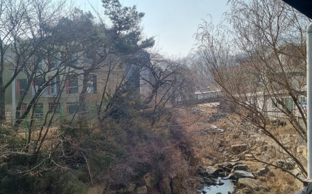 샘터마루에서 바라본 북한산 계곡 전경./ 사진=이송렬 기자