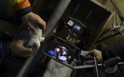 박찬욱 "폰으로 영화 찍는 시대"…아이폰13 프로로 촬영한 '일장춘몽' 공개