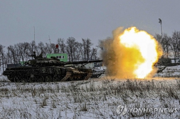 美, 러 우크라 군진입 '침공' 규정…동맹과 일제히 경제 제재