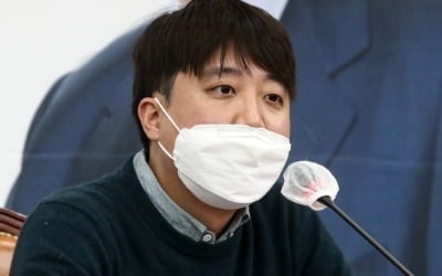 이준석, 'ㄹㅇㅋㅋ' 조롱 논란에 "안철수가 먼저 총 쐈다"