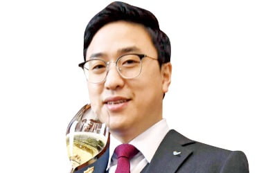 "기포가 작고 오랫동안 유지돼야 좋은 샴페인"