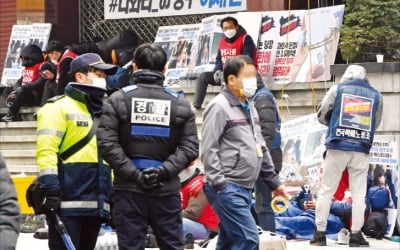 "노사 문제" "경찰 소관"…정부 방관에 피멍드는 CJ대한통운