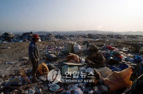 수도권매립지 폐기물 반입 30년…갈등은 현재진행형