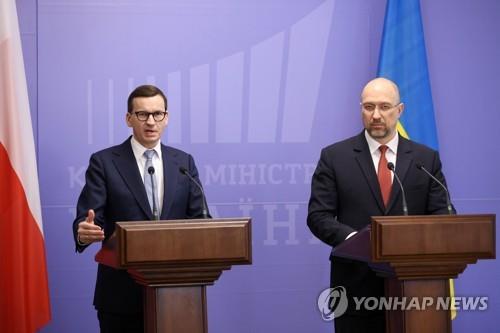 우크라, 러 대항 '우군' 확보에 총력…폴란드·영국과 협력 강화(종합)