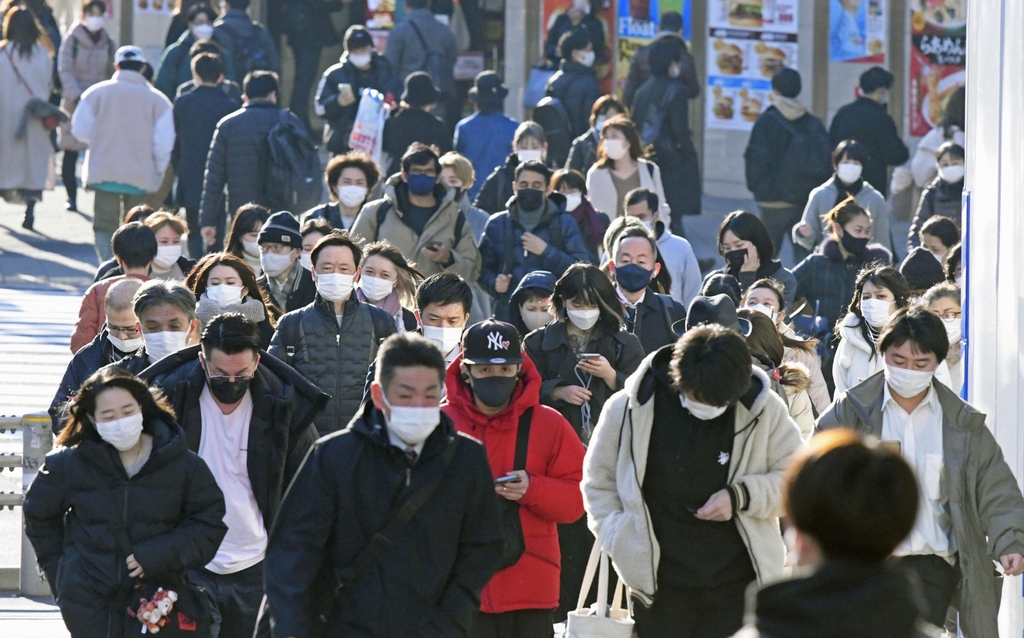 일본 코로나 신규확진 10만명선 육박…누적 300만명 돌파