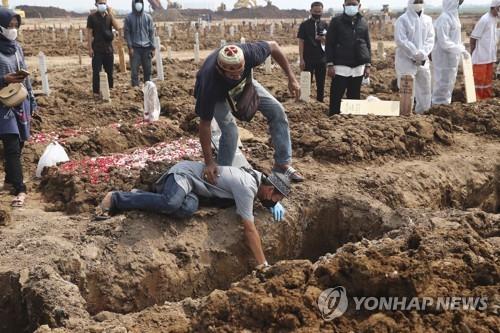 인니 자카르타 '코로나 고아' 1만명 육박…긴급 지원 추진