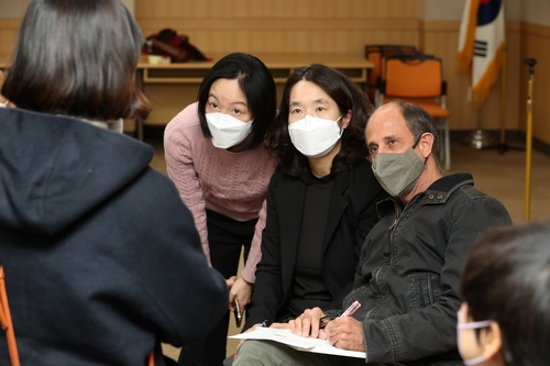 유엔 북한인권보고관 "대북전단, 접경지 영향 준다면 살포 제한"(종합)