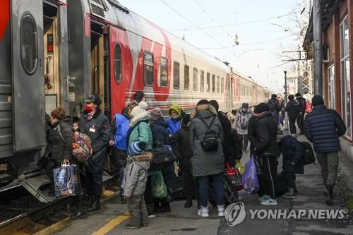 러 "우크라서 날아온 포탄에 국경초소 파괴"…우크라, 즉각 부인(종합)