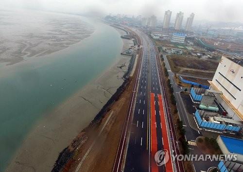 군산스마트그린산단 사업단 가동…친환경·첨단 산단으로 변신