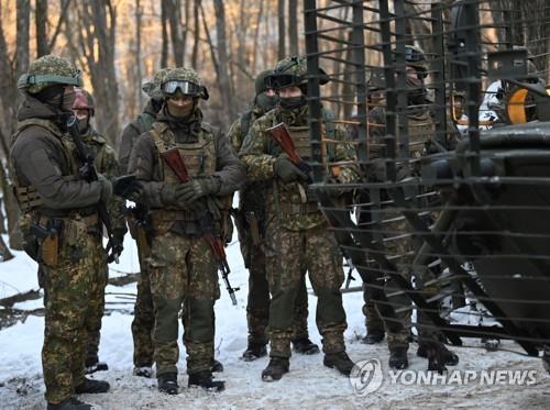 [우크라 침공]우크라 "러군 체르노빌 원전 점령…공격으로 안전위험"(종합2보)