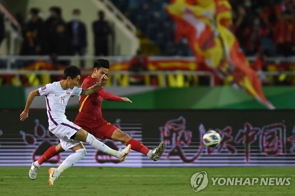 박항서호에 1-3 패배...中 네티즌 "귀국하지 마라"