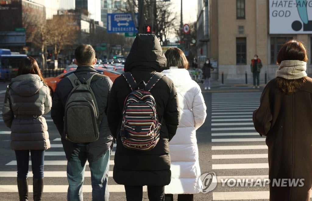 연휴 끝난 출근길 '강추위'…찬바람에 체감기온도 '뚝'