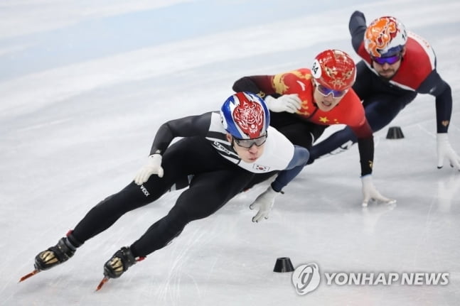 폭발하는 反中감정..."中유학생 자퇴하라"