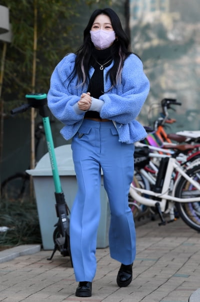 [TEN 포토] 홍지윤 '시원한 블루'
