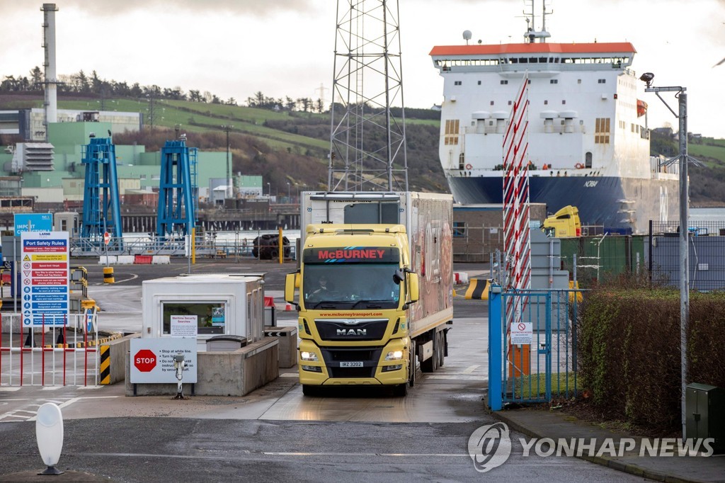 영국 북아일랜드 자치수반 사임…브렉시트 갈등