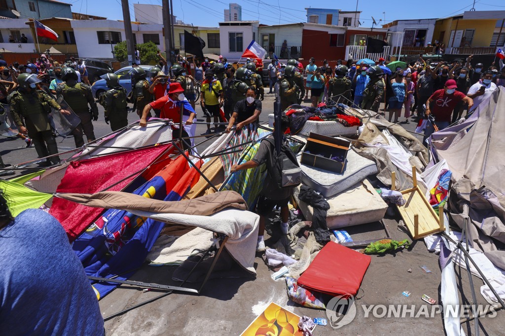 칠레선 '불법이민반대' 트럭 시위…동료 기사 피살에 분노 커져