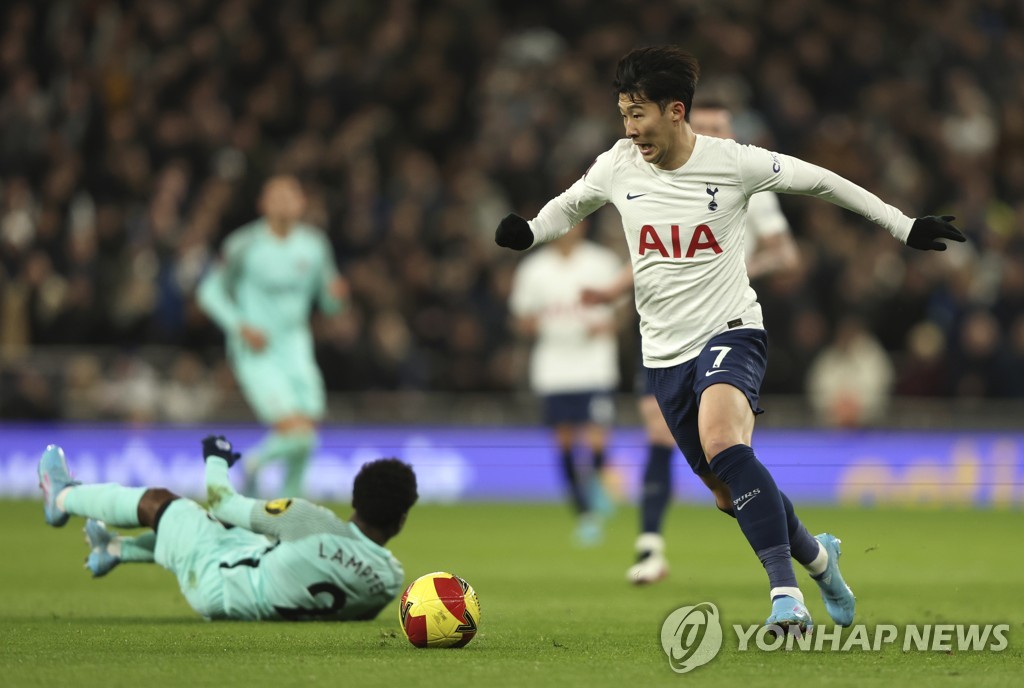 '손흥민 복귀' 토트넘, 브라이턴 3-1로 꺾고 FA컵 16강 진출