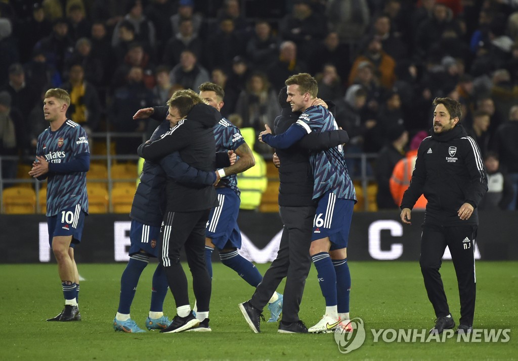 '황희찬 벤치 대기' 울버햄프턴, 10명 싸운 아스널에 0-1 패배