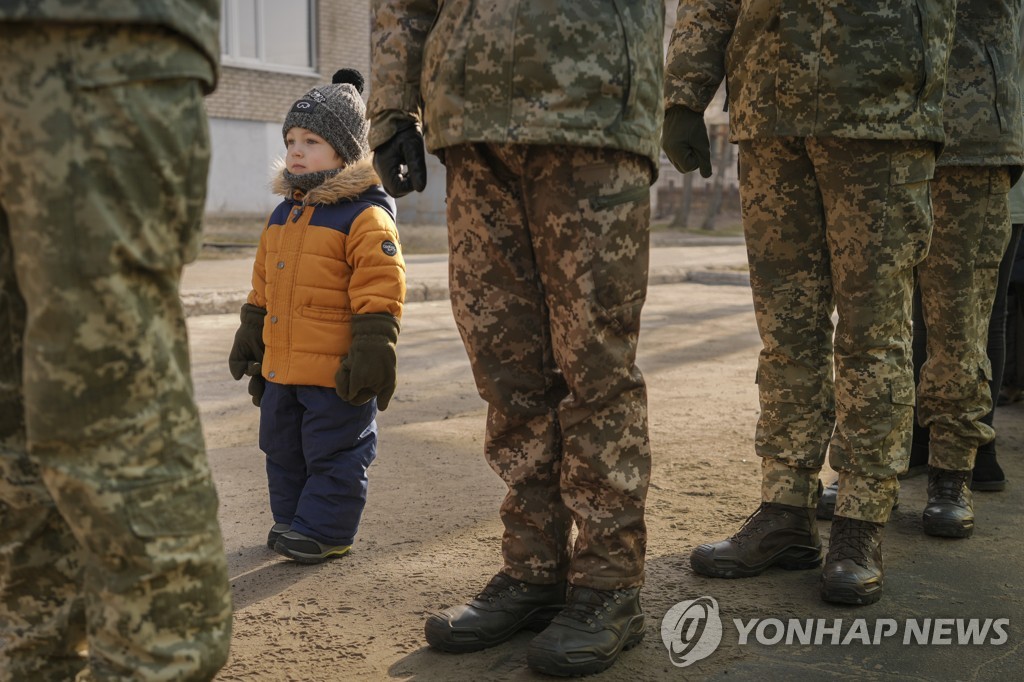 우크라이나 전쟁 '뇌관'된 돈바스…8년째 포성 이어져