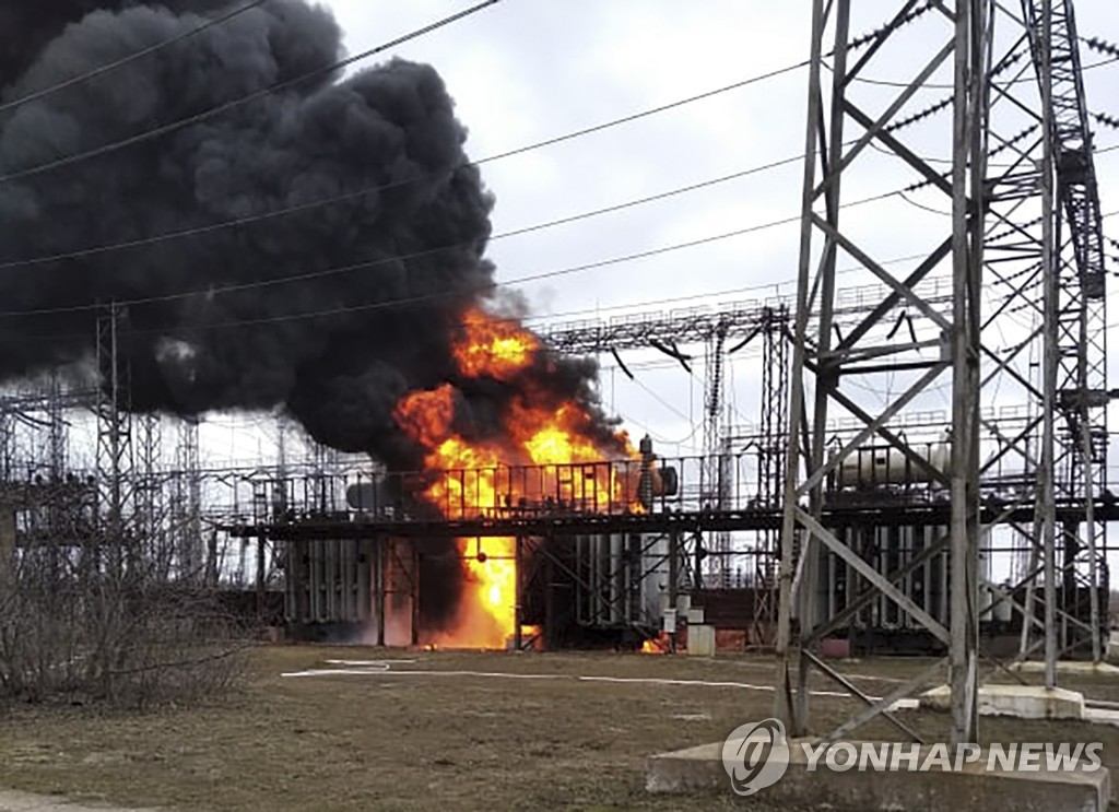 [우크라 일촉즉발] 돈바스 발전소 포격받고 방송시설 인근서 폭발(종합)