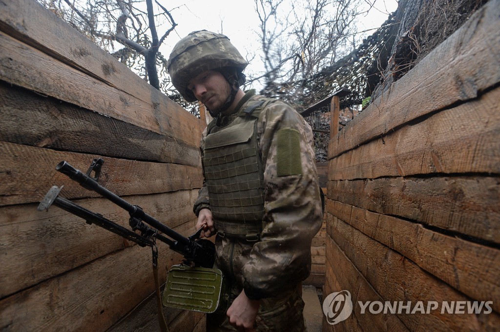 러시아 "우크라 돈바스서 우리 시민 피살되면 반격"(종합)