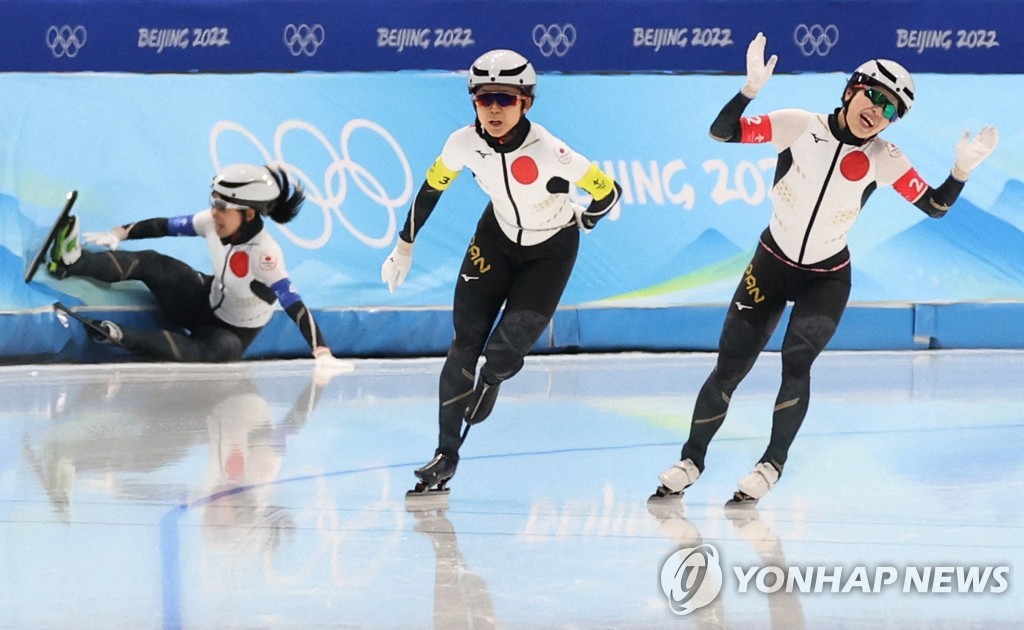 -올림픽- 일본 여자 팀 추월, 결승선 앞두고 넘어져 금메달 실패