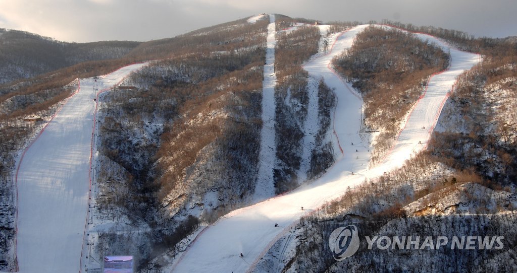 북한 "김정은 10년간 건축분야 혁명…살림집을 첫자리에"