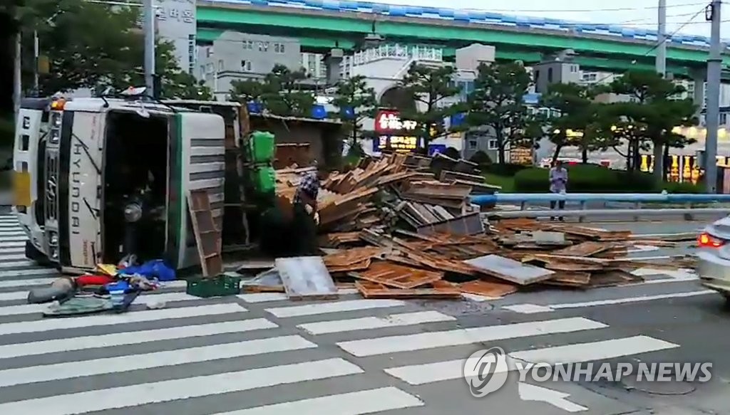 3.5t 이하 소형화물차 충돌시험 강화…신규모델에 내년부터 적용