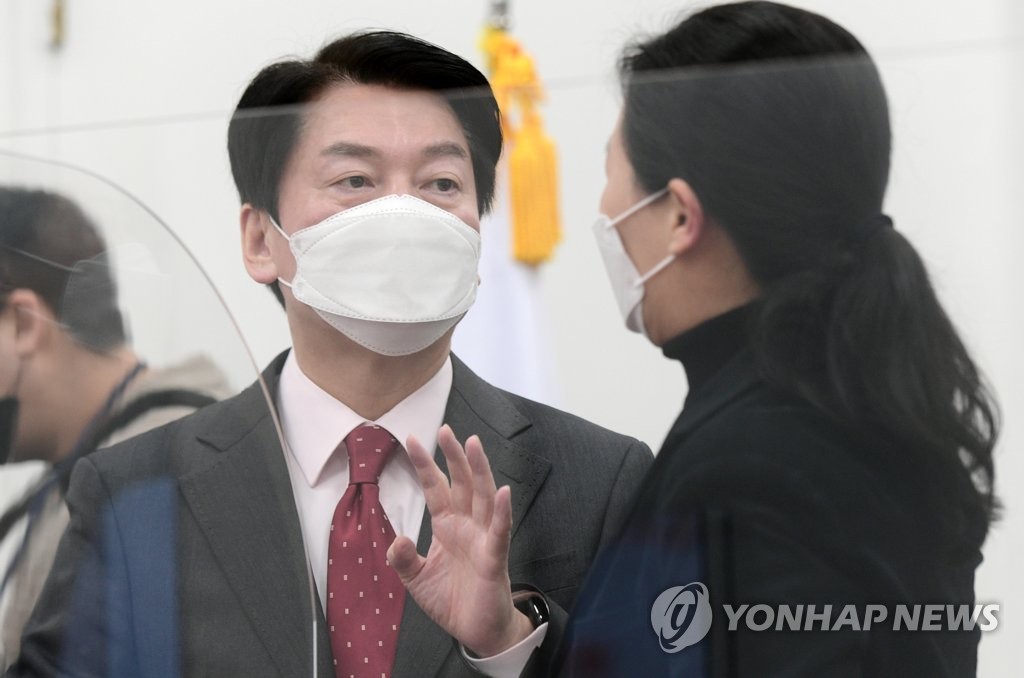 安측 "尹, 단일화 꼬리표 끝까지 사골곰탕처럼 우려먹으려 해"