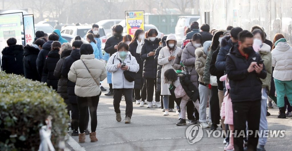 광주 하루 코로나 확진자 1천명 돌파…전남 965명