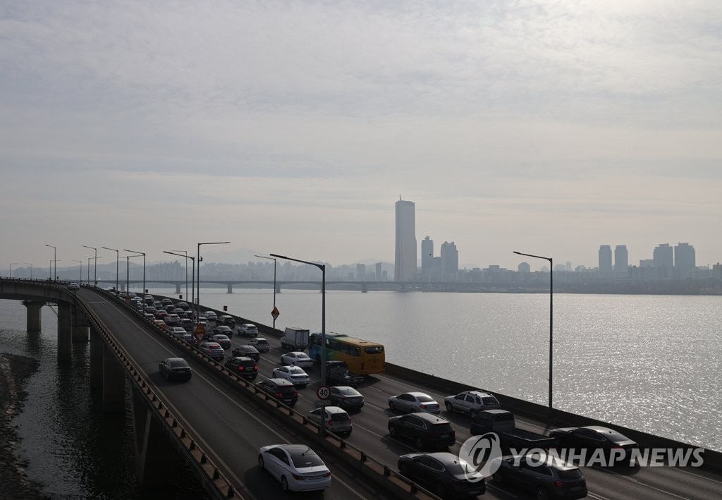 내일 포근하지만 수도권 등 전국 대부분에 짙은 미세먼지