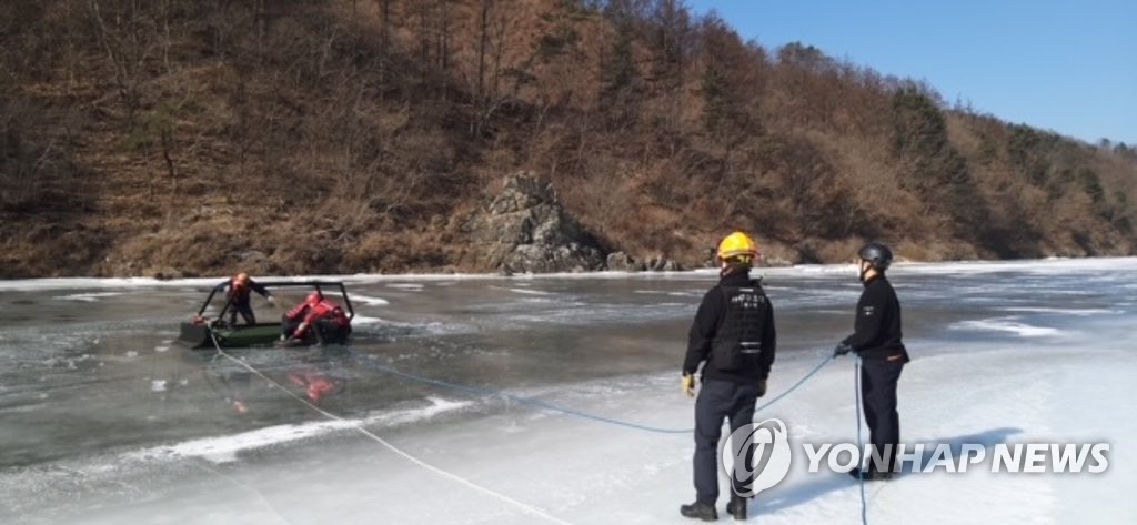 얼음 깨져 빠지고, 리프트 멈추고…설연휴 강원 곳곳서 안전사고