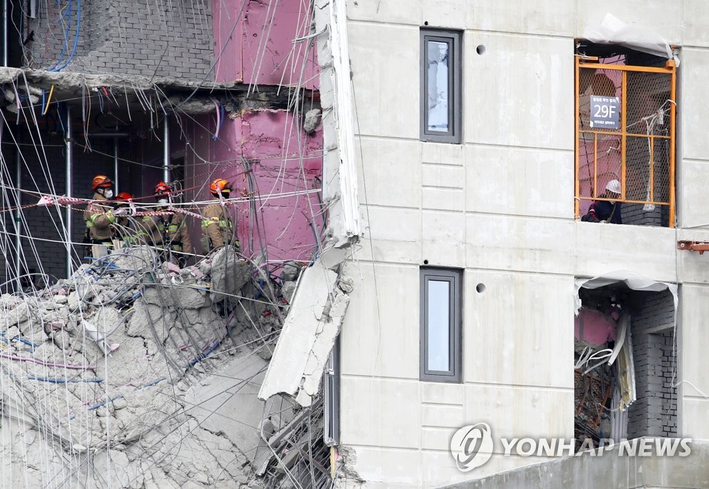 광주 붕괴사고 현장서 4번째 매몰자 발견…"수습까지 시일 소요"(종합)