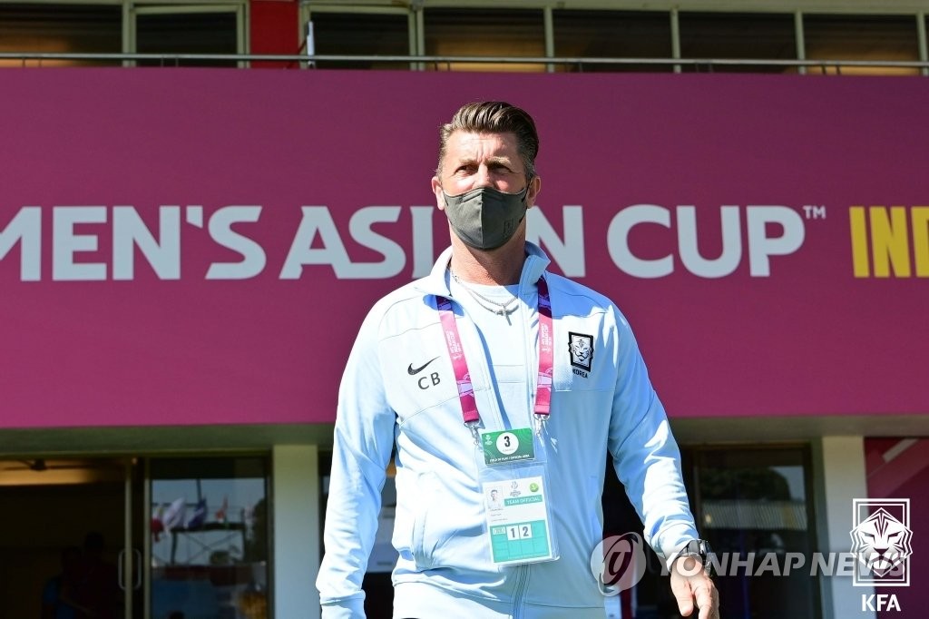 여자축구 벨 감독 "결승행 큰 성취…우린 누구든 이길 수 있다"