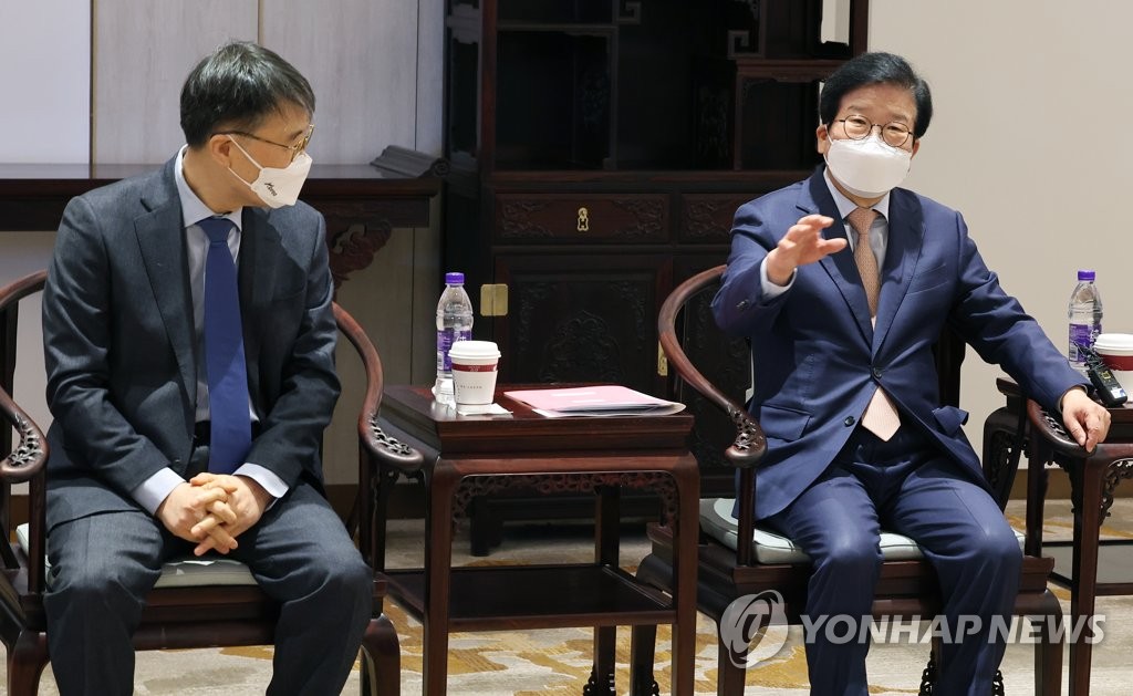 [올림픽] 박병석 국회의장 "국민들께 위안과 기쁨을 전달해달라"