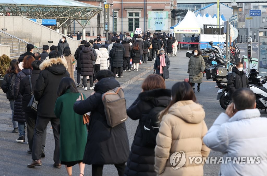 "코로나19, 소득 낮고 노인-장애인-이주민 많은 지역 특히 취약"