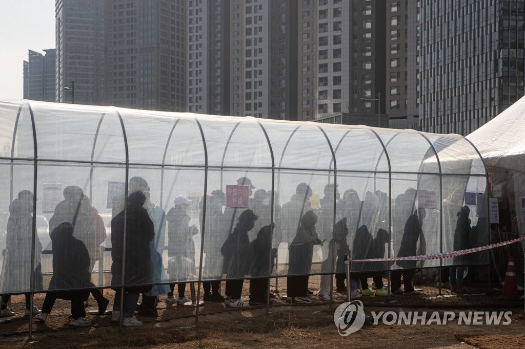 [고침] 사회("코로나19 환자 진료 병·의원, 포털사이트에…)