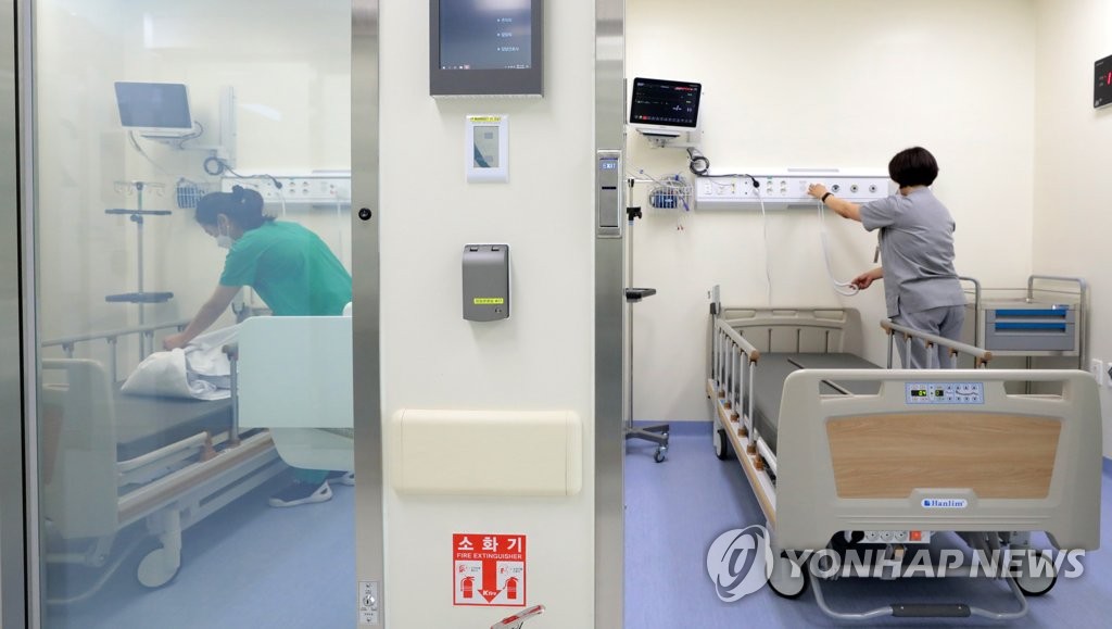 입장부터 따로…서울아산병원 '독립 건물' 감염관리센터 개소(종합)