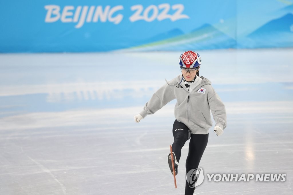 [올림픽] 쇼트트랙 맏언니 김아랑 "김민석 동메달이 좋은 일의 시작"