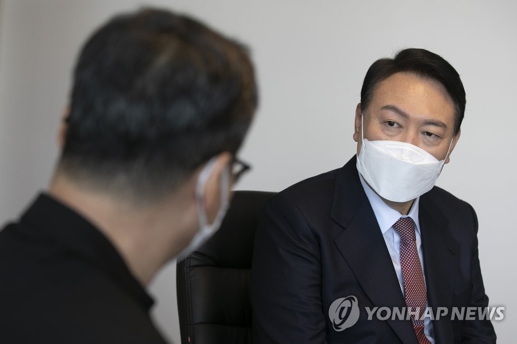 윤석열 "靑, 문제될 게 없다면 불쾌할 일 없지 않나"