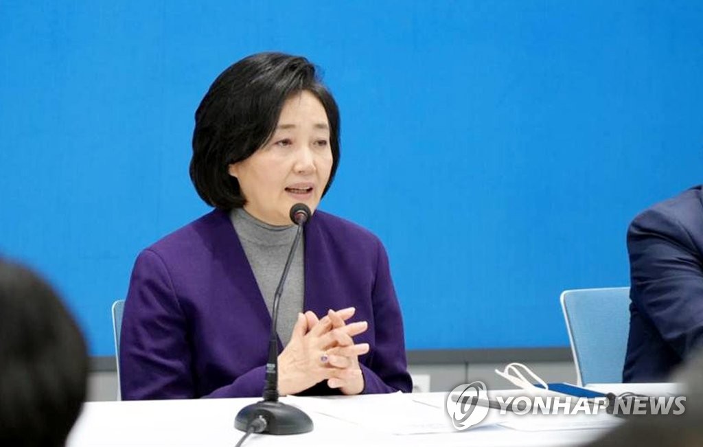 秋,'반말 인터뷰'서 "이재명, 말 잘 듣는 동생…내가 키웠다"(종합)