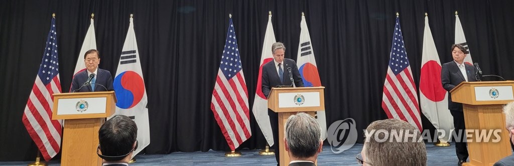 美국무 "北 미사일 발사 책임 물을 것"…조건없는 대화 촉구(종합)