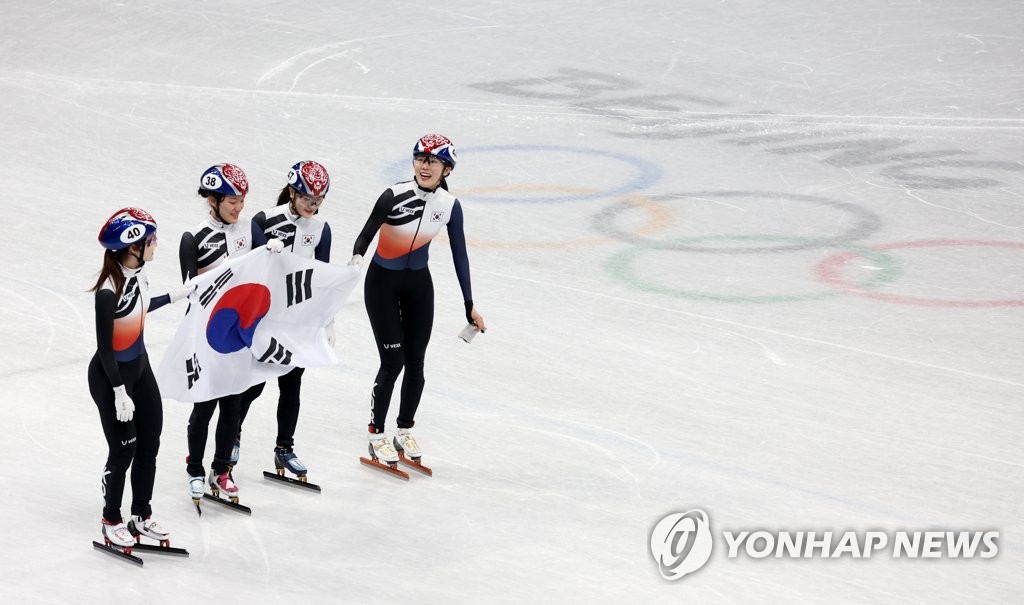 쇼트트랙 여자 3000ｍ 계주 은메달…한국 메달 순위 15위