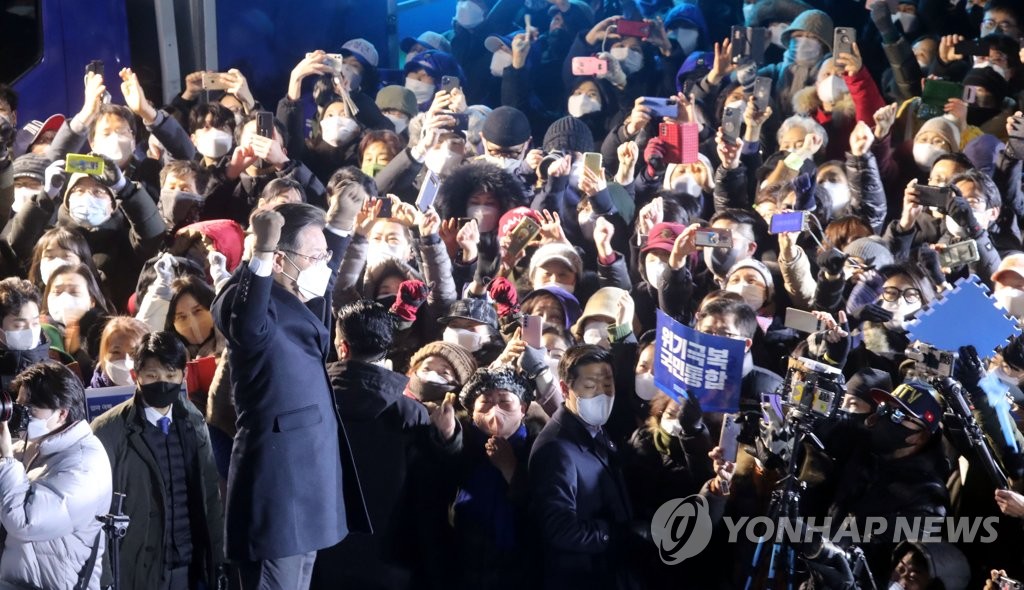 [후보 24시] 파란 운동화 갈아 신은 이재명…"죽을힘 다해 뛰겠다"(종합)