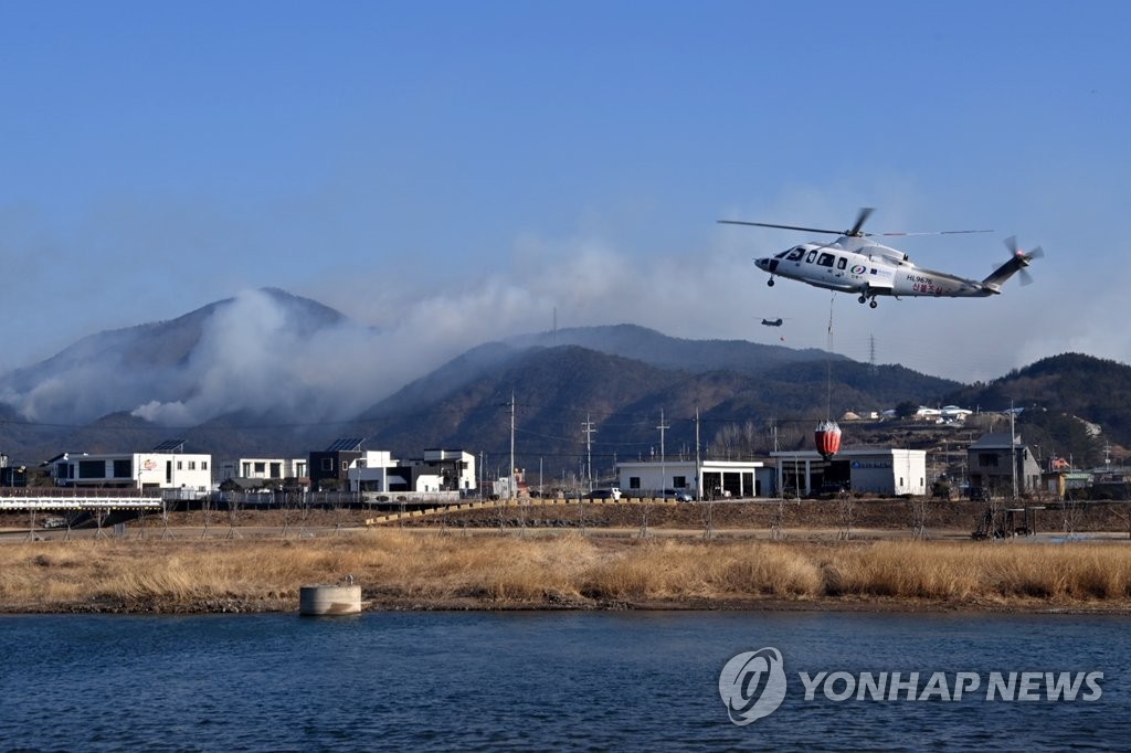 3일간 이어진 영덕 대형산불 주불 진화…축구장 560개 면적 영향(종합2보)