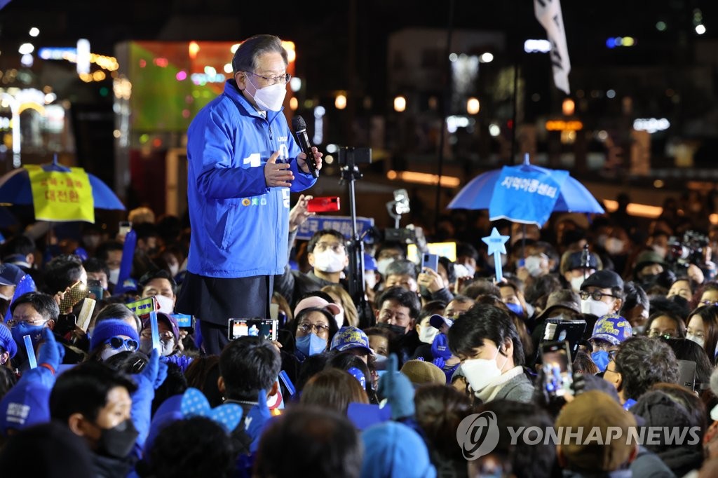 '광주쇼핑몰'發 홀대론에 '들썩'…시선 쏠리는 호남의 선택