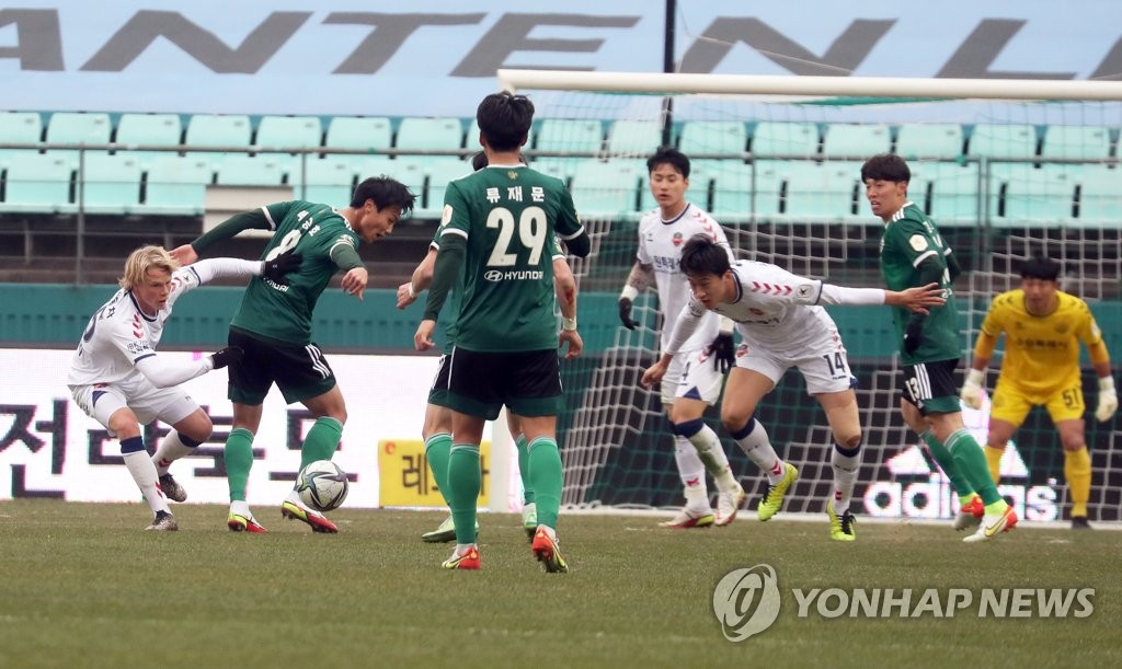 '송민규 결승골' 전북, K리그1 개막전서 수원FC에 1-0 승리